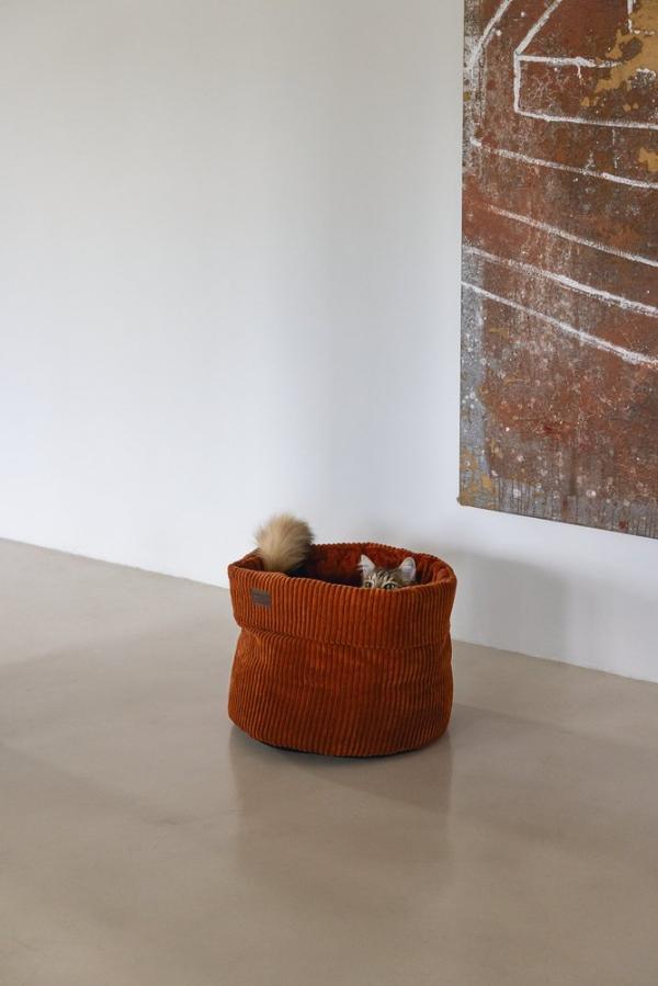 Designed by Lotte Ribbed kattenmand hoog - Nena's Pets