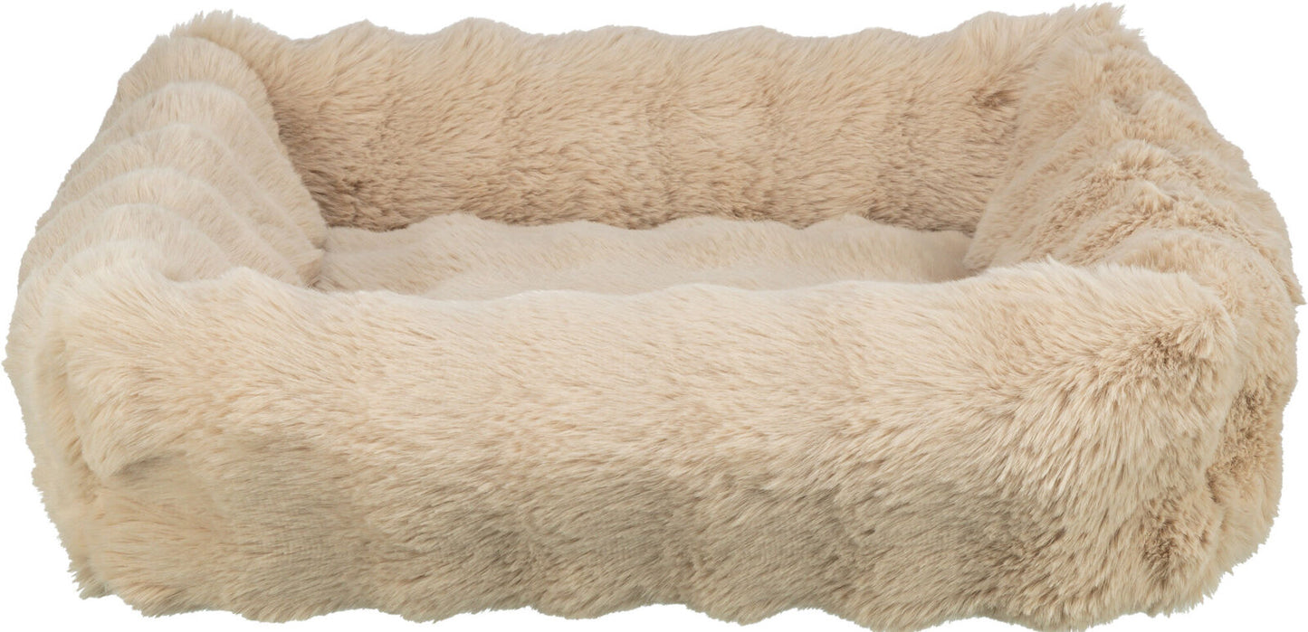 Trixie Mand Elli