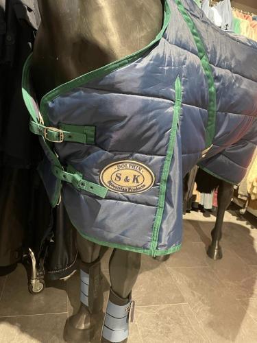 S en K Equestrian staldeken 200 gram - Nena's Pets