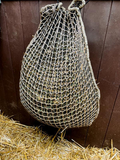 Hay slowfeeder net - Nena's Pets 