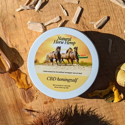 Natural Horse Hemp CBD Honingzalf - Nena's Pets 